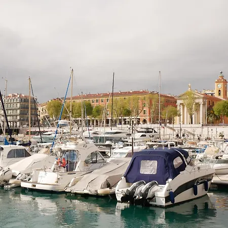 Lovely - Port De Nice