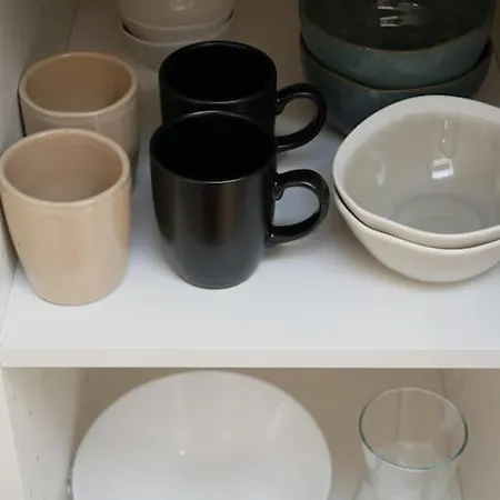 Lovely - Port De * ניס